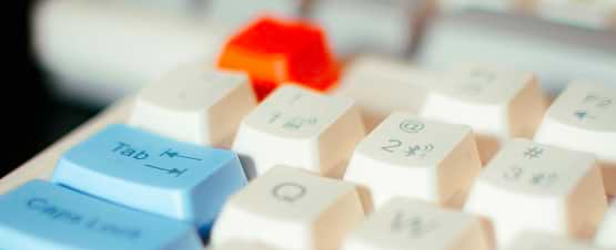 Sustitución de conectores, botones, cámaras